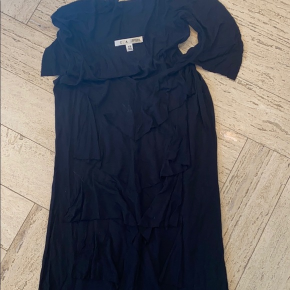 Gorgeous ruffle top - Picture 2 of 2